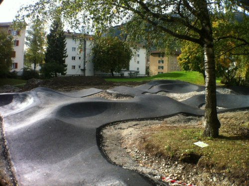 281586_497731466911515_2114562592_n